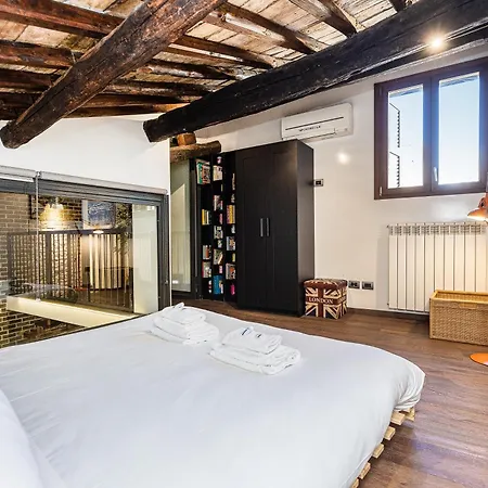 Mou Trastevere House By In *